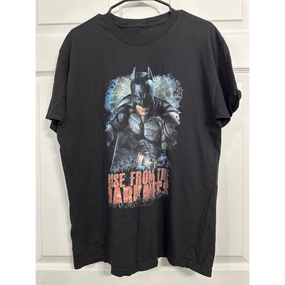 Batman Size Large Rise from the Darkness T-Shirt